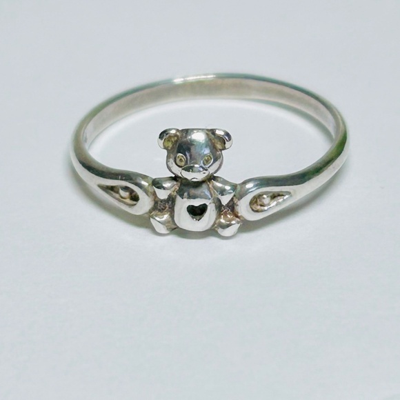 Jewelry - Sterling Silver Vintage Dainty Teddy Bear with Heart Ring, Size 5.5